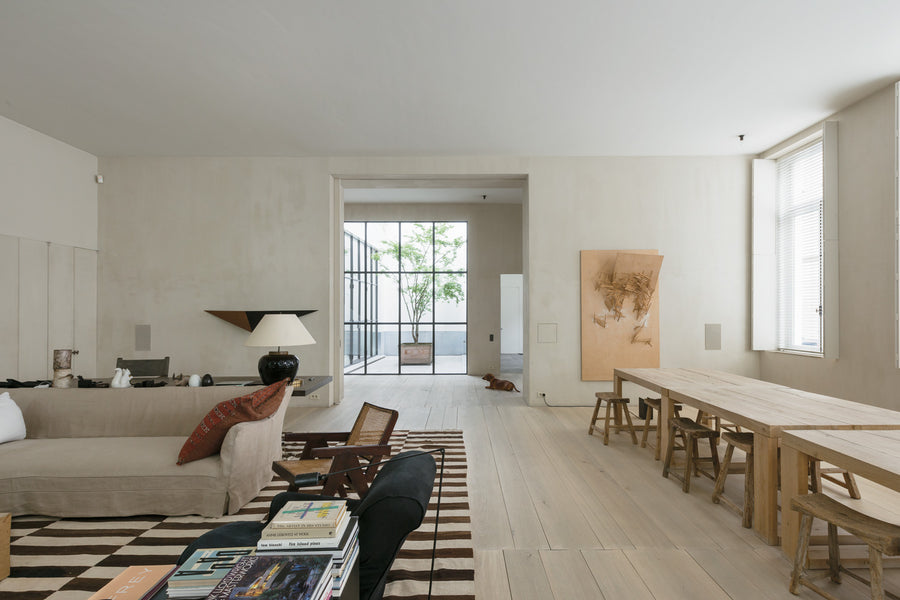 How top interior designers use Pierre Jeanneret design chairs